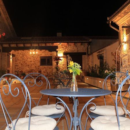 Apartamentos Los Rosales De Isabel Corral de Ayllon Екстер'єр фото