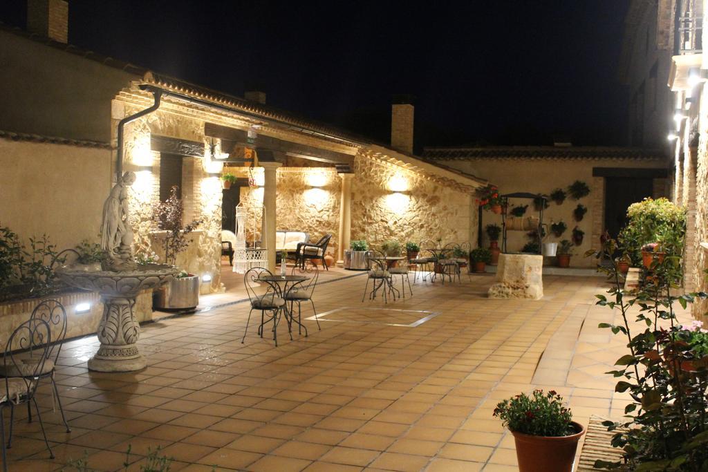 Apartamentos Los Rosales De Isabel Corral de Ayllon Екстер'єр фото